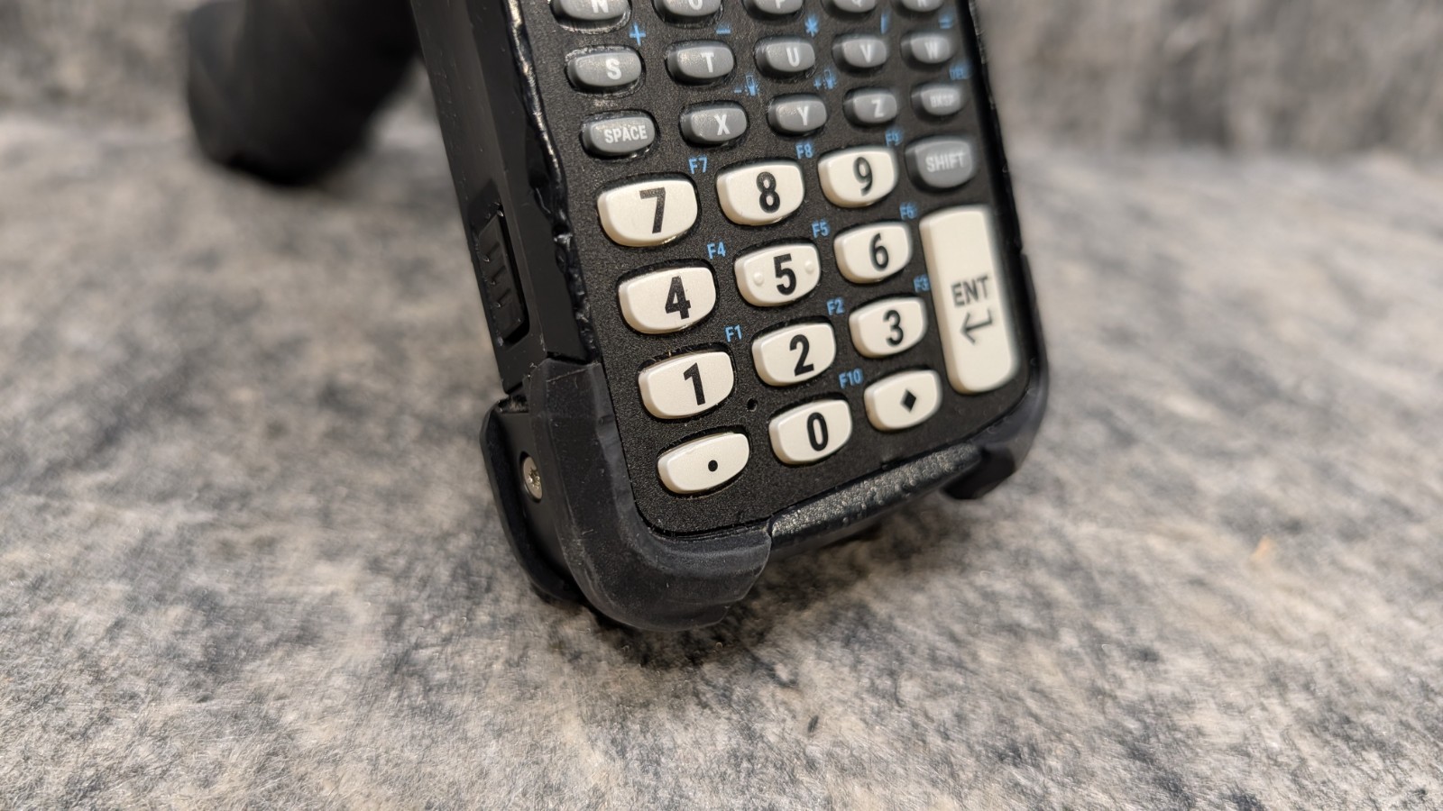 Zebra MC930P MC930P-GSFDG4NA 4GB 32GB 29-Key 4.3in Barcode Android Mobile