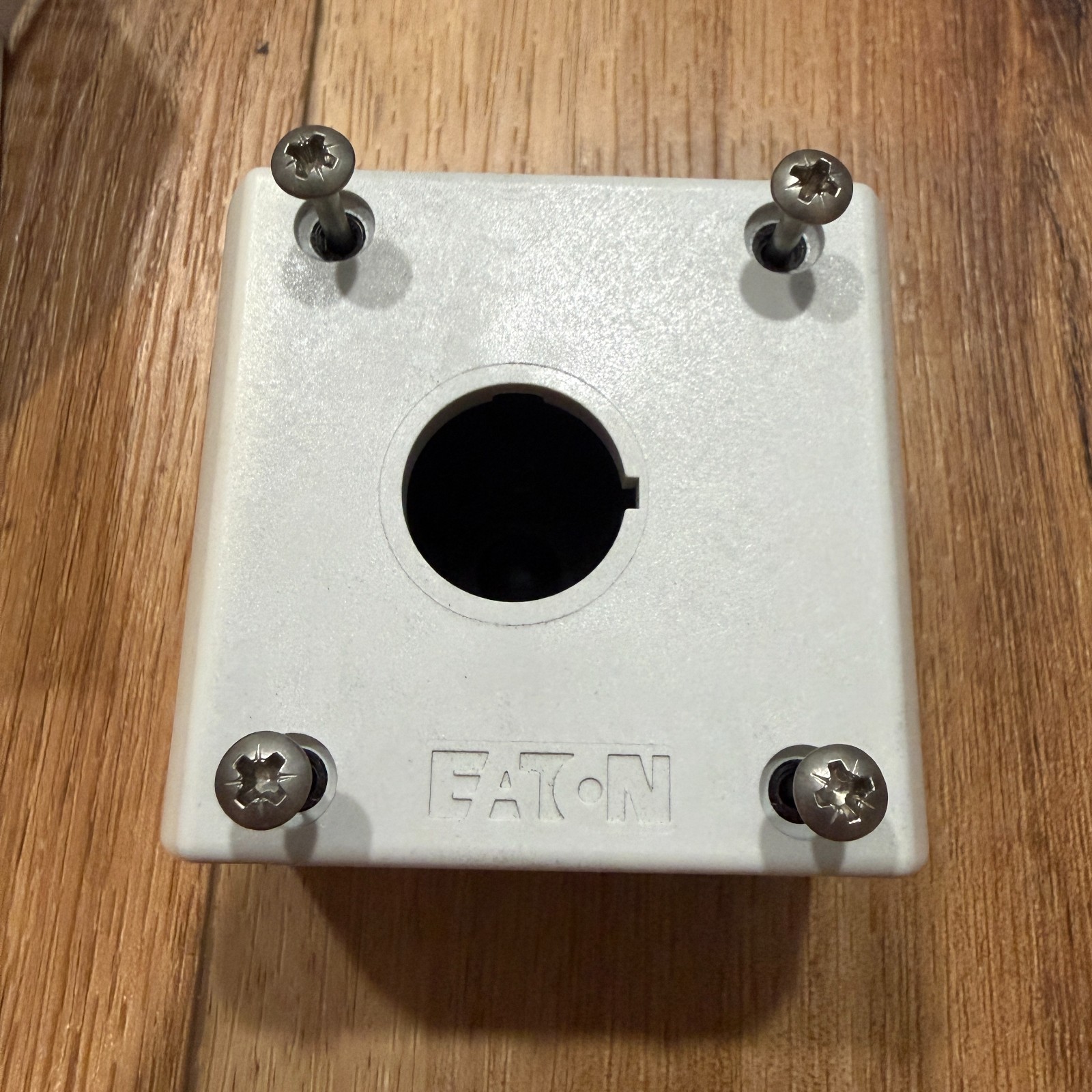 Eaton M22-I1 Pushbutton Enclosure 2.83 Surface Mount 1 Hole Element