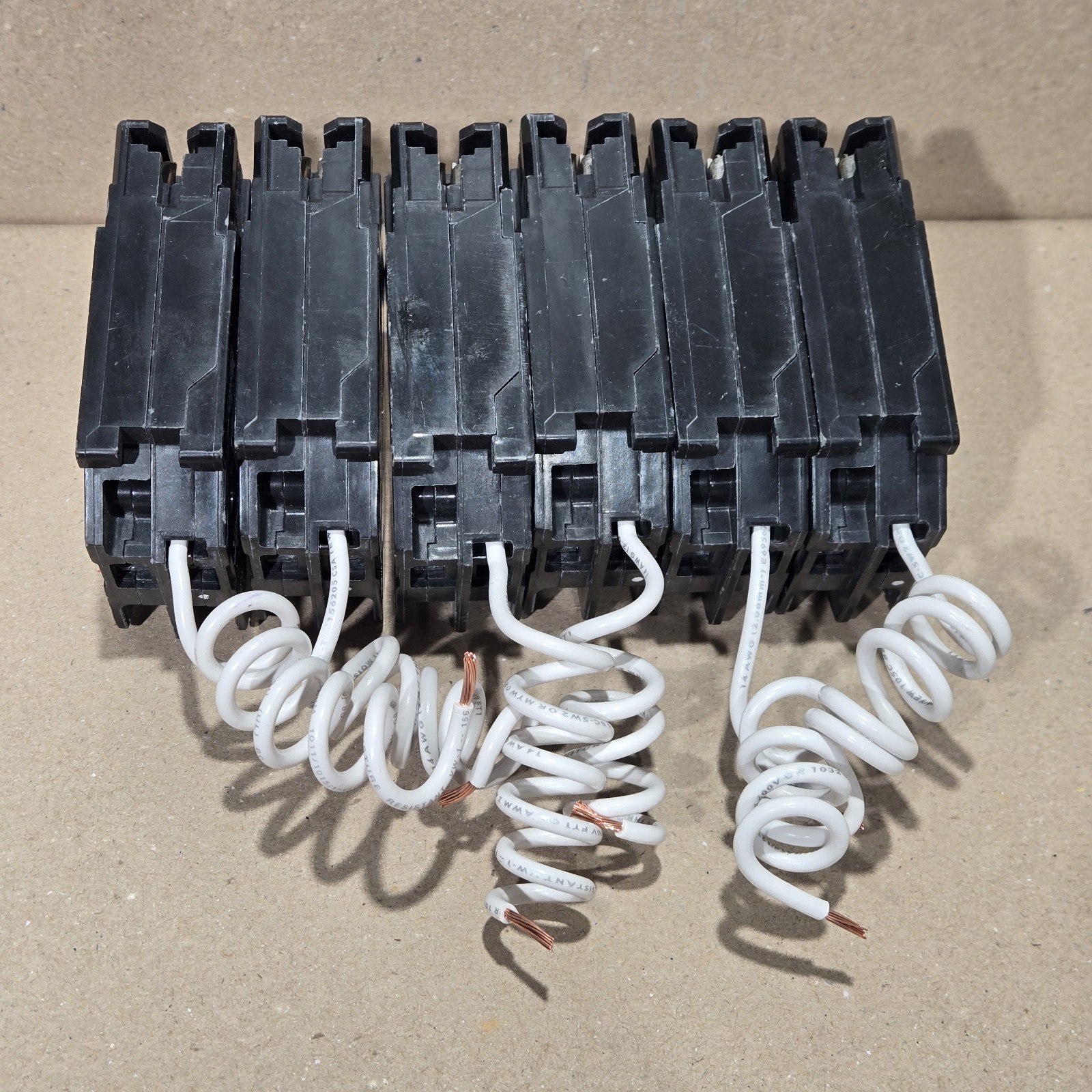 Lot of 6 Eaton BRN115AF – 15A – 1P – 120/240V Combination AFCI Circuit Breaker