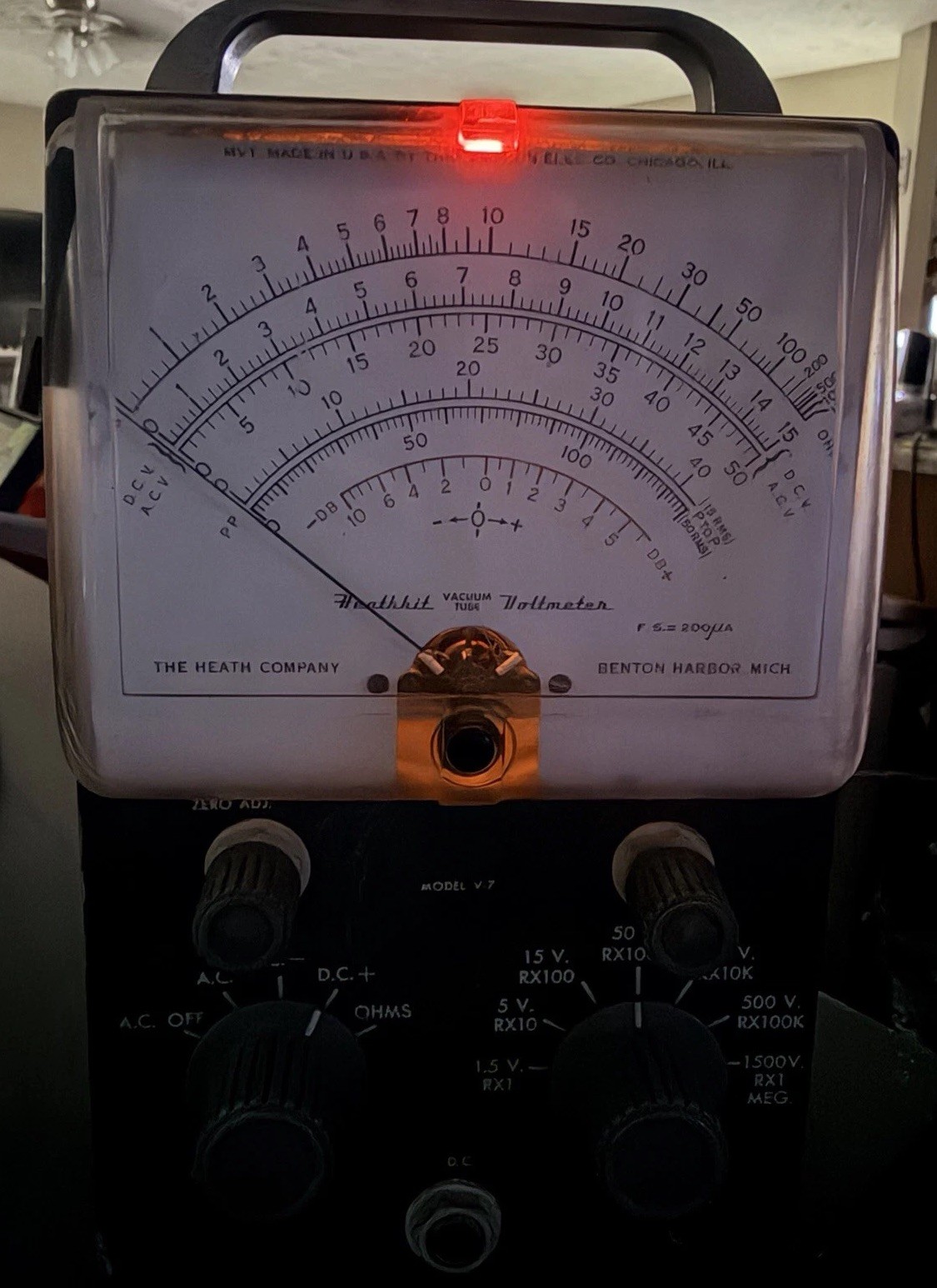 Heathkit V-7A VTVM Analog AC/DC Vacuum Tube Voltmeter 0-1500V 25Hz-1MHz