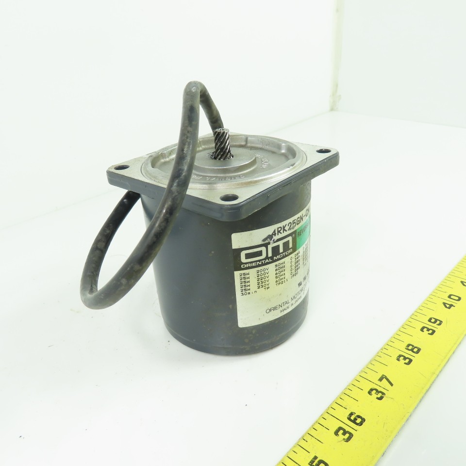 Oriental Motor 4RK25GN-CW Reversible Motor 200-230V 1450RPM 25W