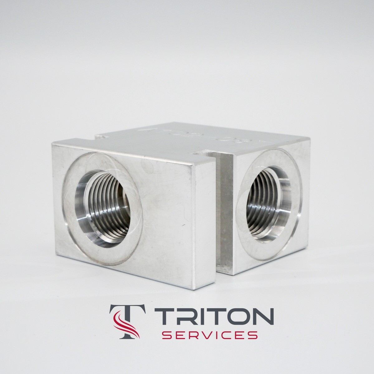 A102-08T aluminum body, C10-2 cavity, -8 SAE ports, 7024280, B10-2-A8T, 566150