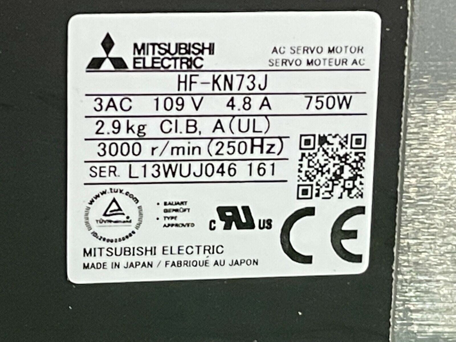Mitsubishi Electric HF-KN73J AC Servo Drive Motor 750W, 200V, 3000 RPM