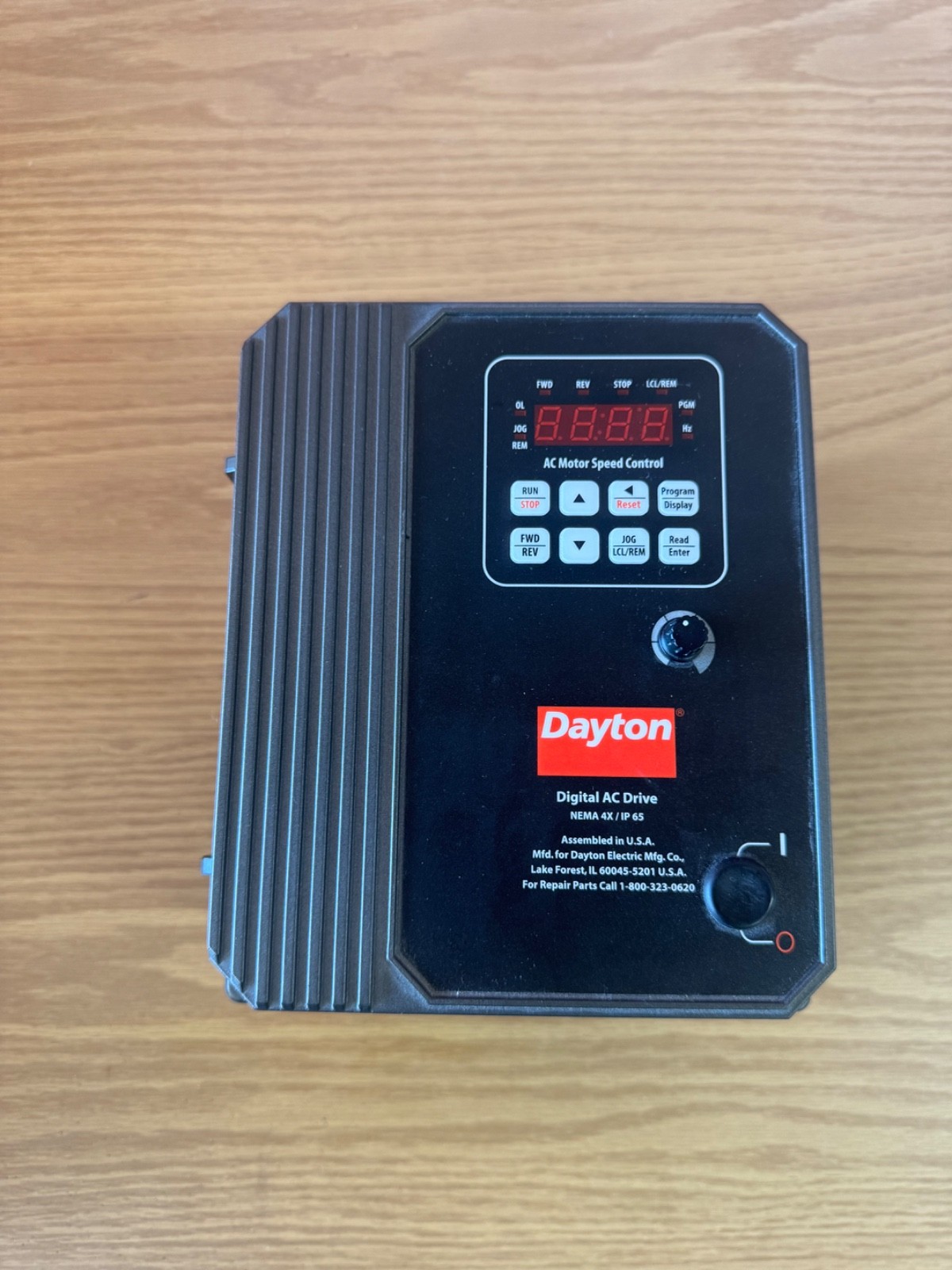 Dayton 13E646 AC Motor Speed Control VFD 2HP 230V 1PH to 3PH NEMA 4X