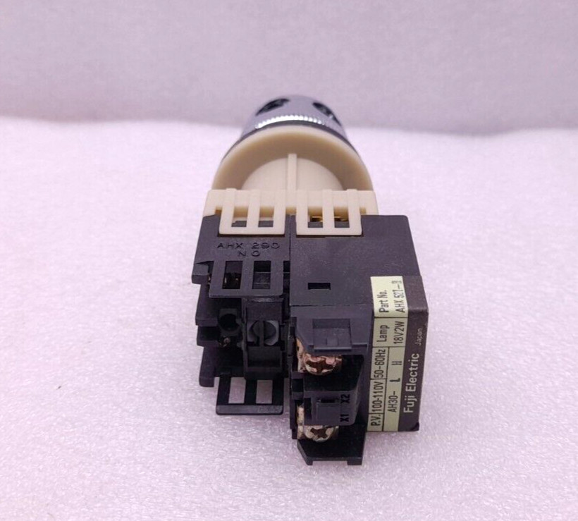 Fuji Electric AH30 L2G10H Pushbutton Switch AH30-L2 AH30-LH AHX521-H 100-110V 50