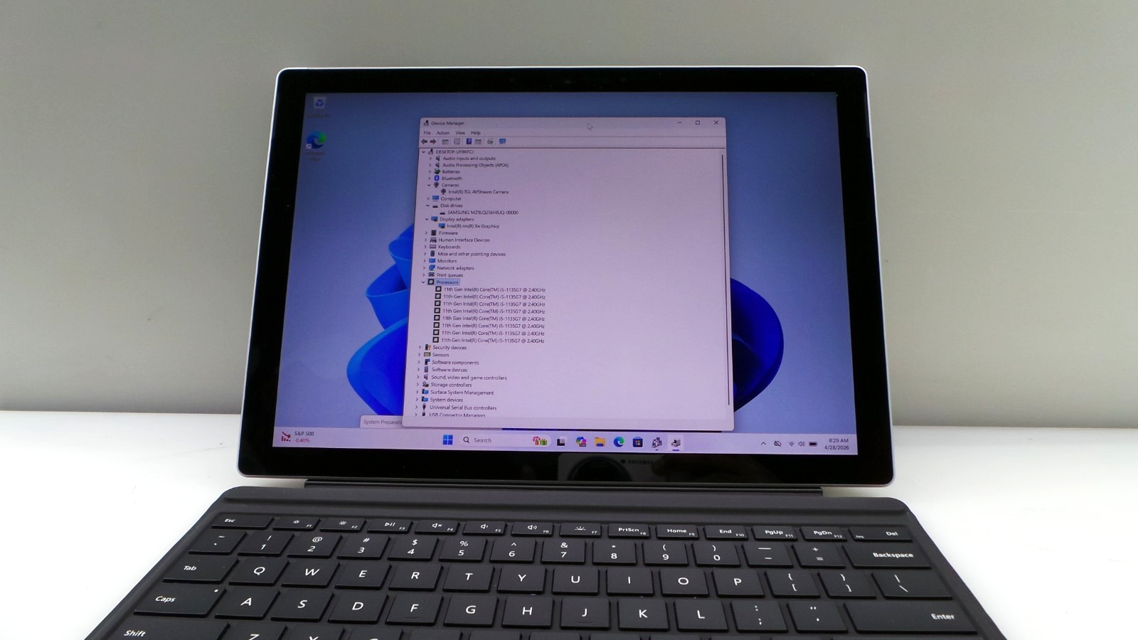 LOT OF 7 Microsoft Surface Pro 7 + 12.3″ i5-1135G7 2.40GHz 16GB RAM 256GB SSD