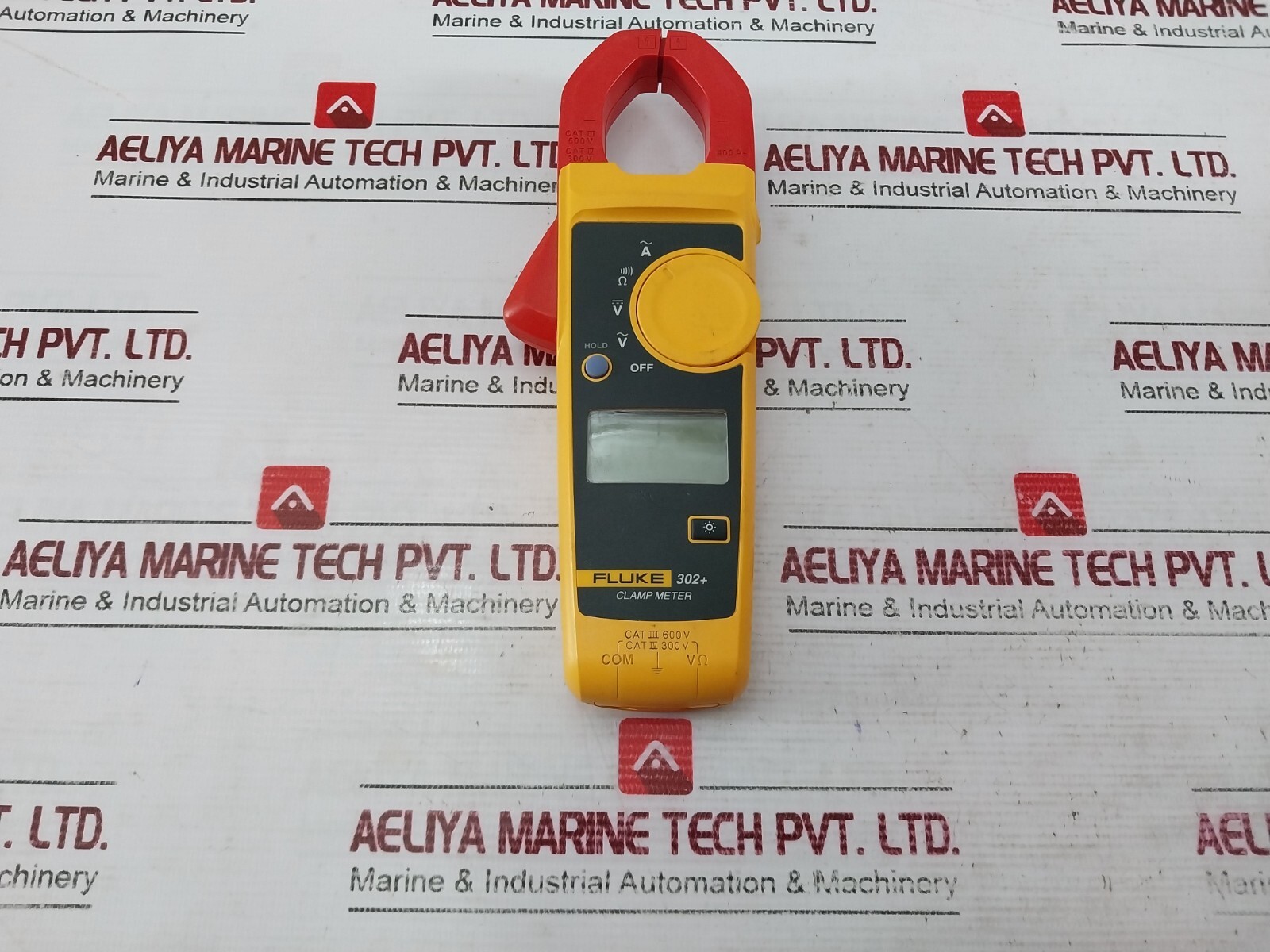 FLUKE 302+ Digital Clamp Meter CAT III 600V CAT IV 300V 46734671MV