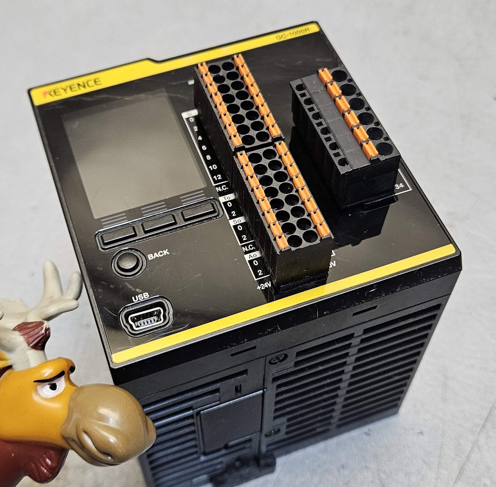 KEYENCE GC-1000R Main Controller Safety Relay Output Type 24VDC