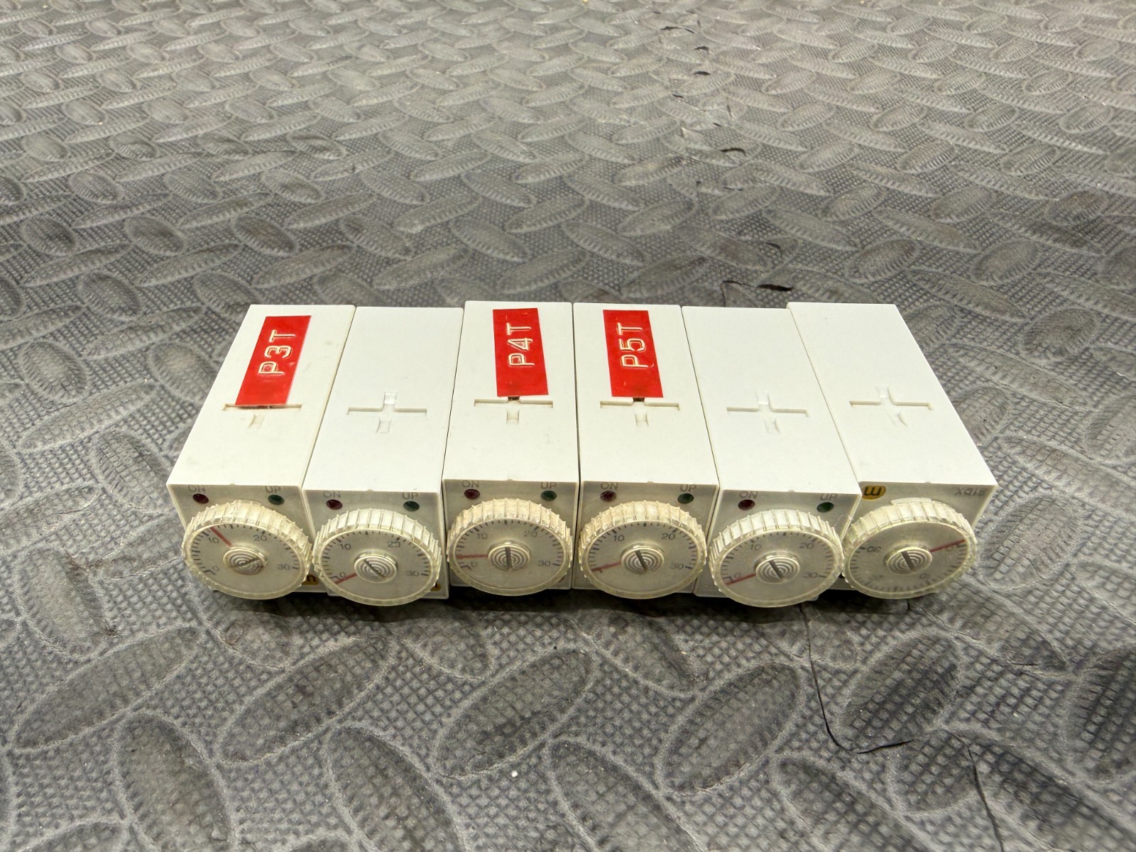Lot of 6 – Matsushita S1DX 1-30Min 1/6HP Compact Industrial Time Delay Relays