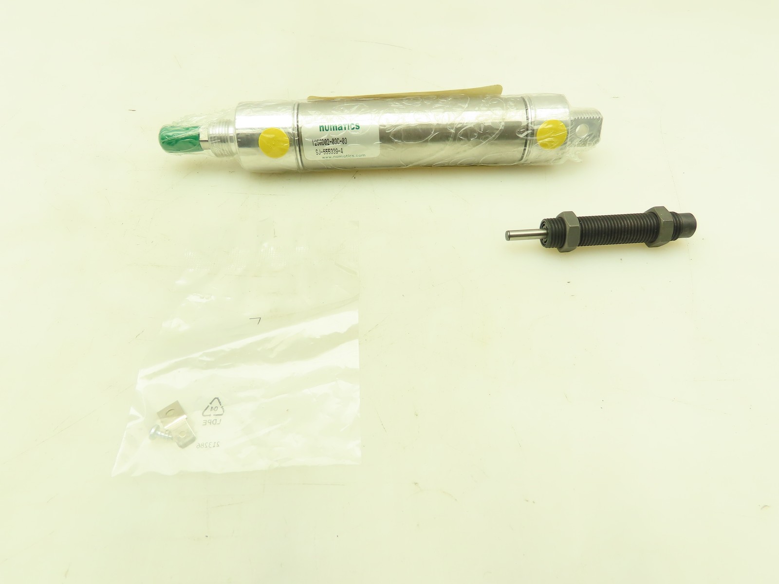 Numatics 1250D02-03C-03 Pneumatic Air Cylinder 2 1/8″ Stroke Magnetic