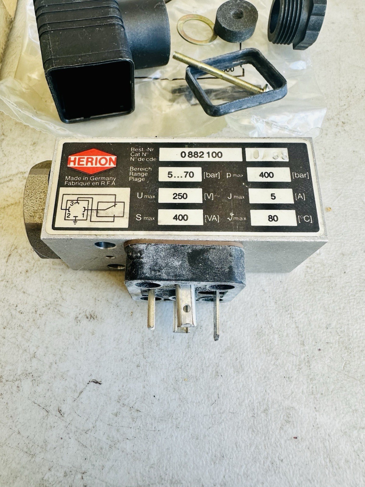HERION Solenoid Valve-0882100