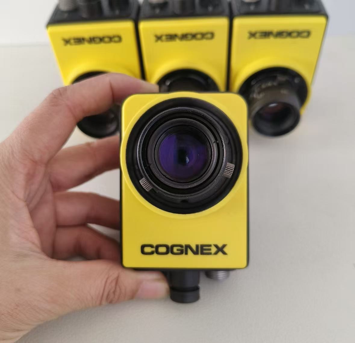 COGNEX IS7200-11 IN-SIGHT VISION SYSTEM CAMERA 825-0347-1R UPS Express （1pcs）