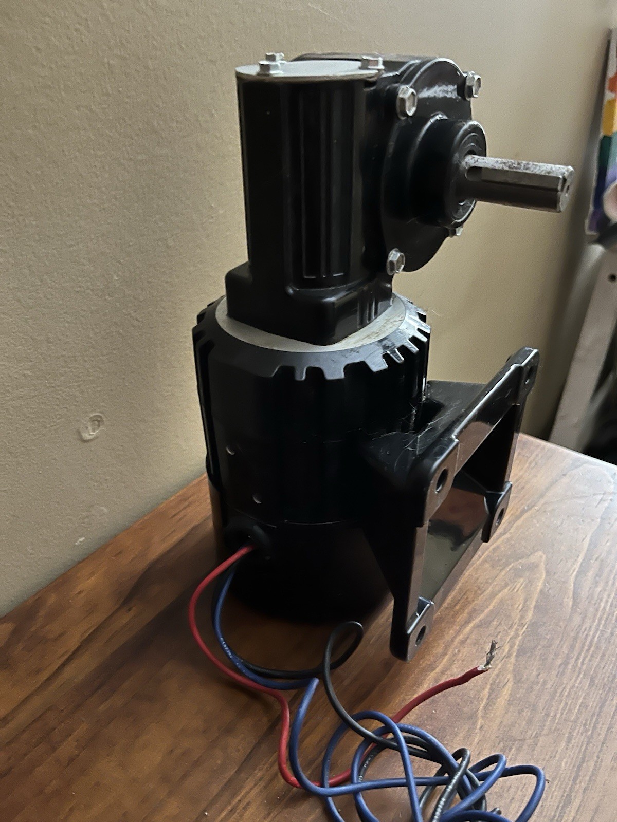 Bodine Electric Company 34Y4BFCI-5R Gearmotor 1/15 Hp 48 Lb-in 25.8 Rpm 115 Volt