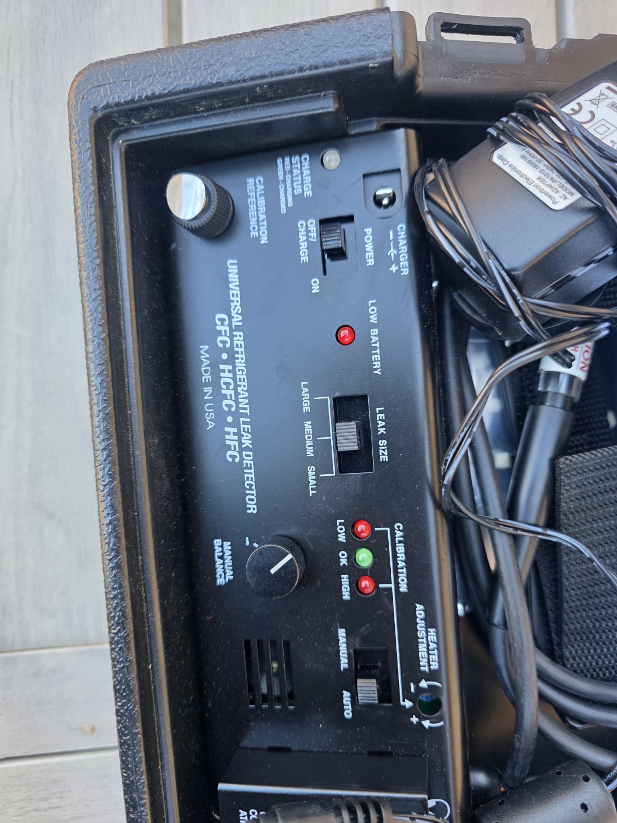 Bacharach H-10 PRO Universal Refrigerant Leak Detector CFC/HCFC/HFC w/ Case