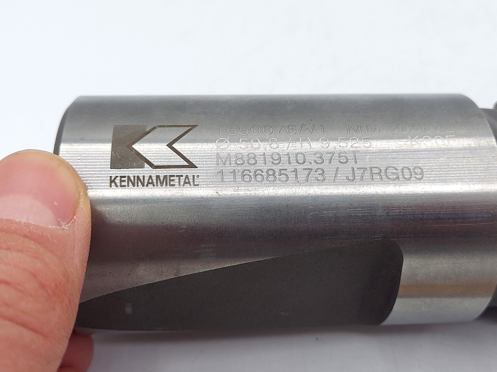 Kennametal M881910.375T 2″ Shank 9″ LOC 3/8″ Rad 6-Flute Carbide End Mill BOEING