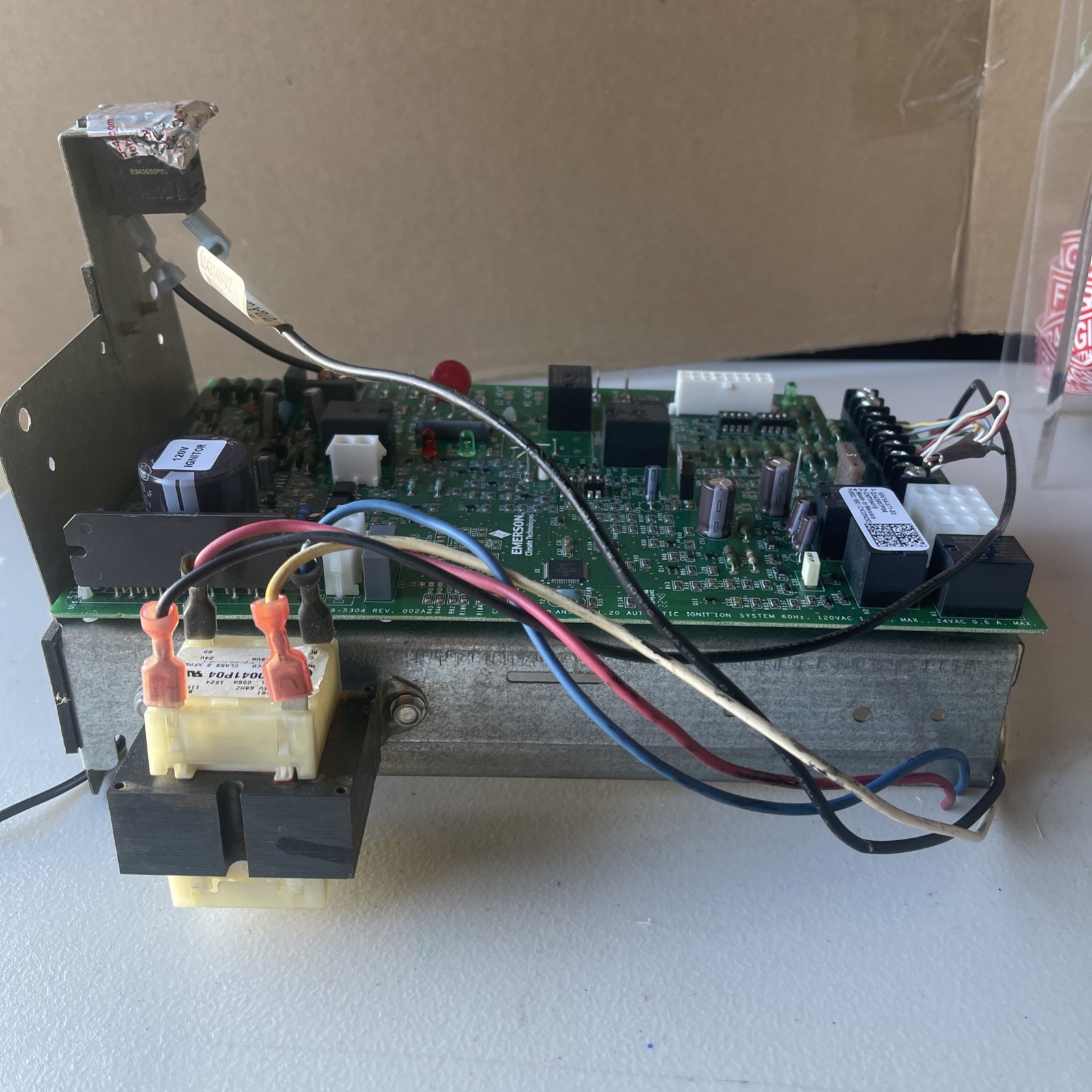 Furnace Control Circuit Board 50V54-571-03 D343687P04 White-Rodgers/Emerson