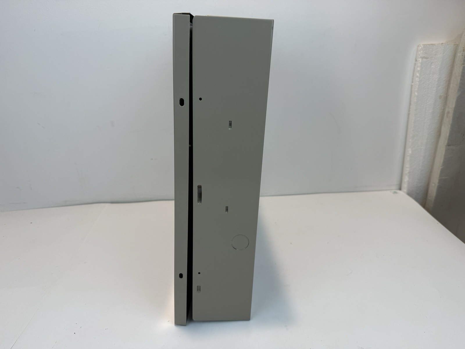 Honeywell ADEMCO VISTA-20P Alarm Control Panel Board w/ Metal Cabinet Enclosure