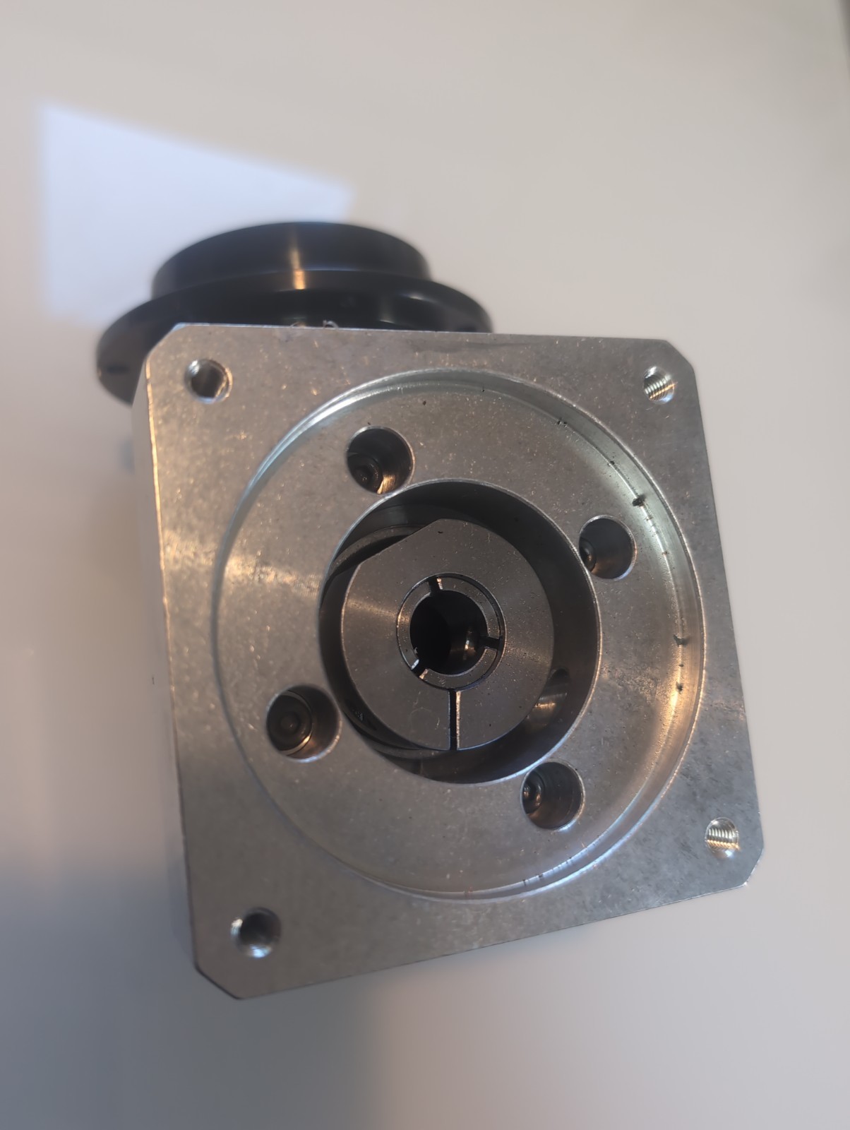 Apex Dynamics ADR064 Angled Planetary Gearbox 005:1 Ratio