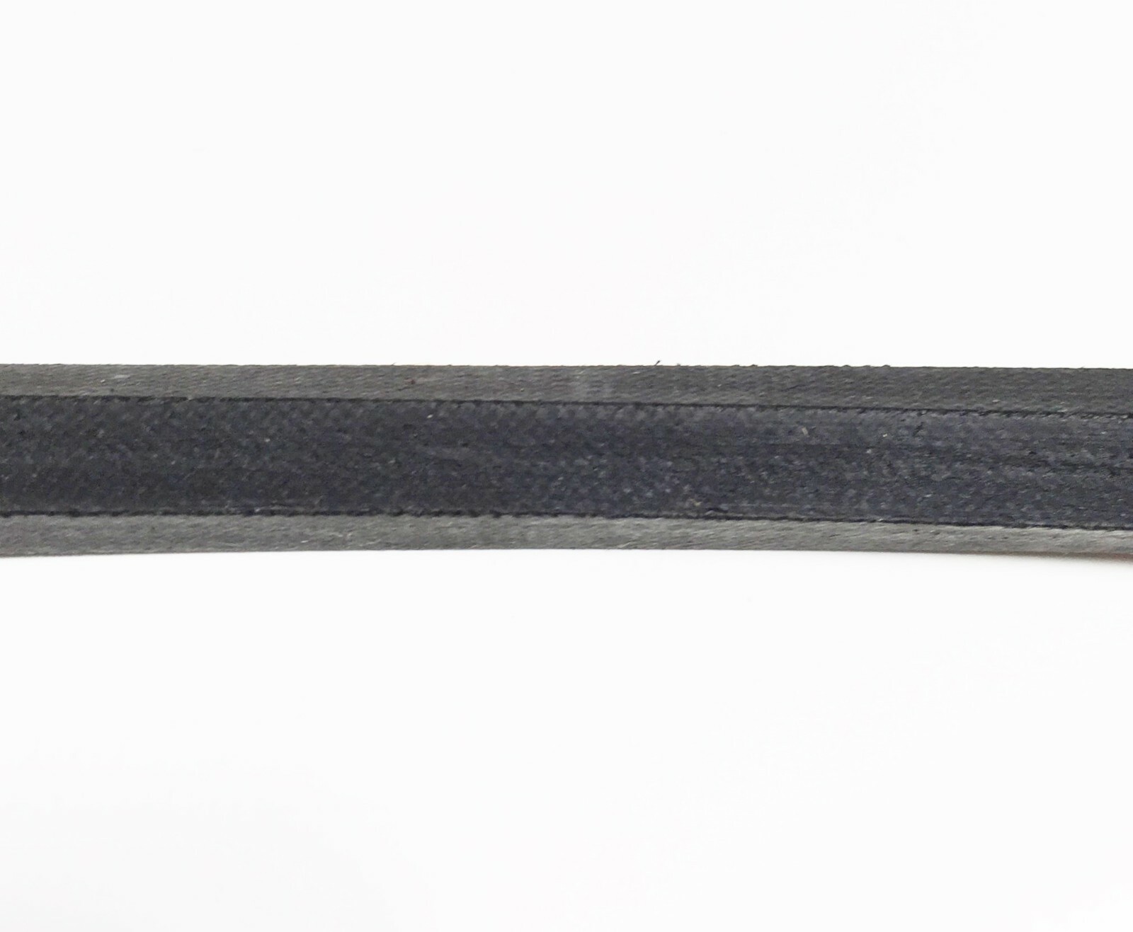 B61 5L640 Belt, 21/32″ Width, 13/32″ Height, 64.0″ OD Outside Circumference