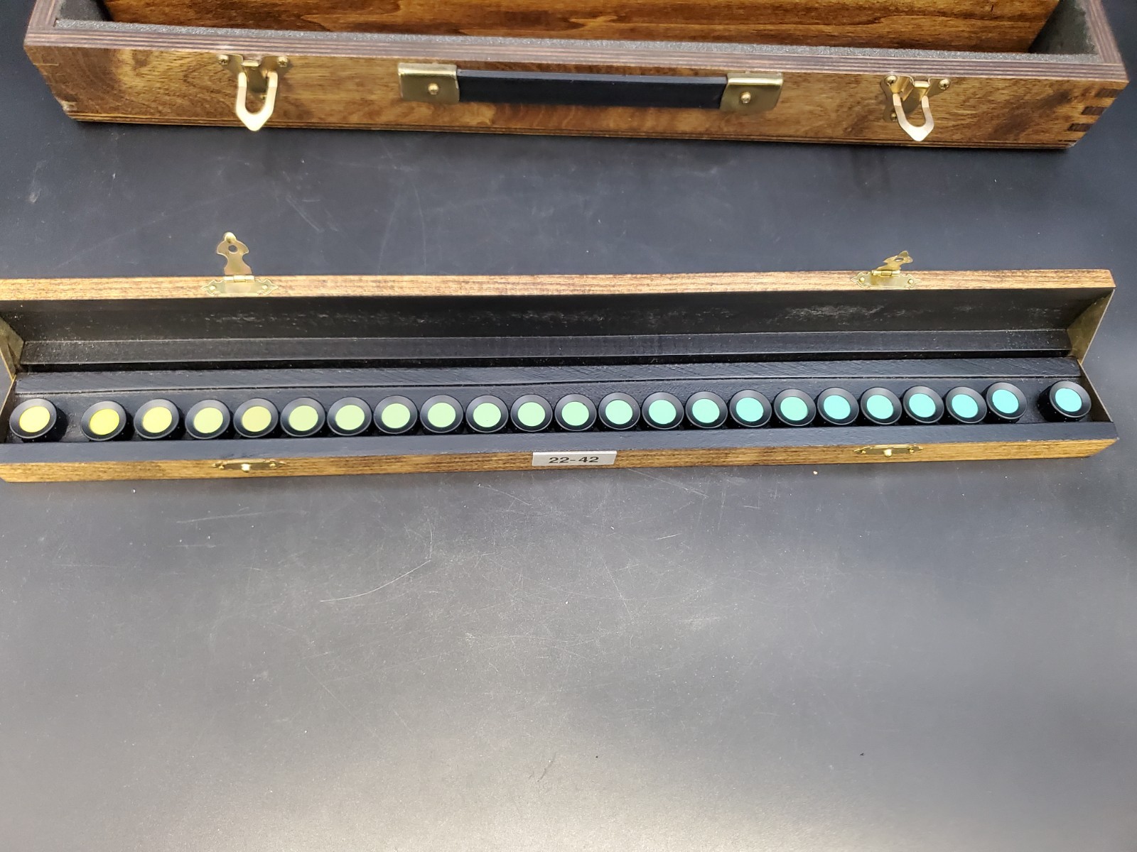 Farnsworth Munsell 100 Hue Test Color Set w/ Wooden Case, Complete Set