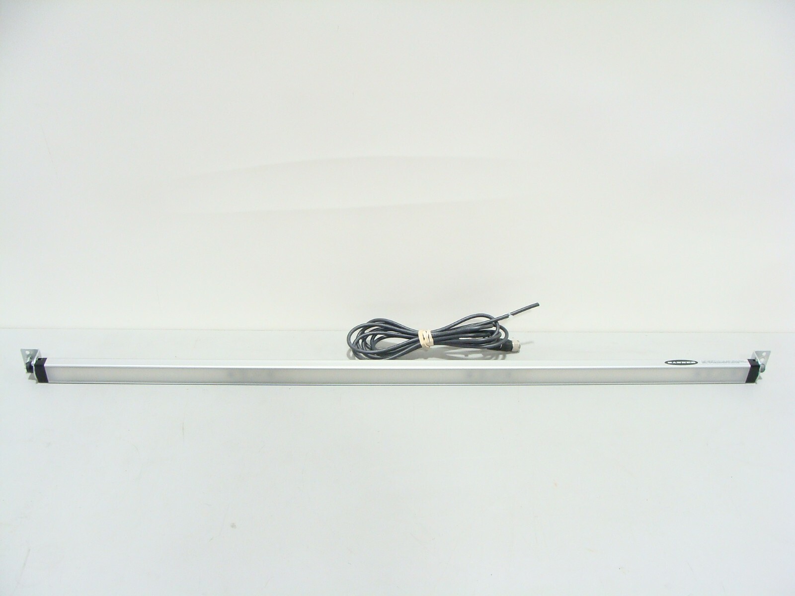 Banner Engineering WLS28-2CW850DXQ WLS28-2 LED Strip Light 850mm IP50 12-30VDC