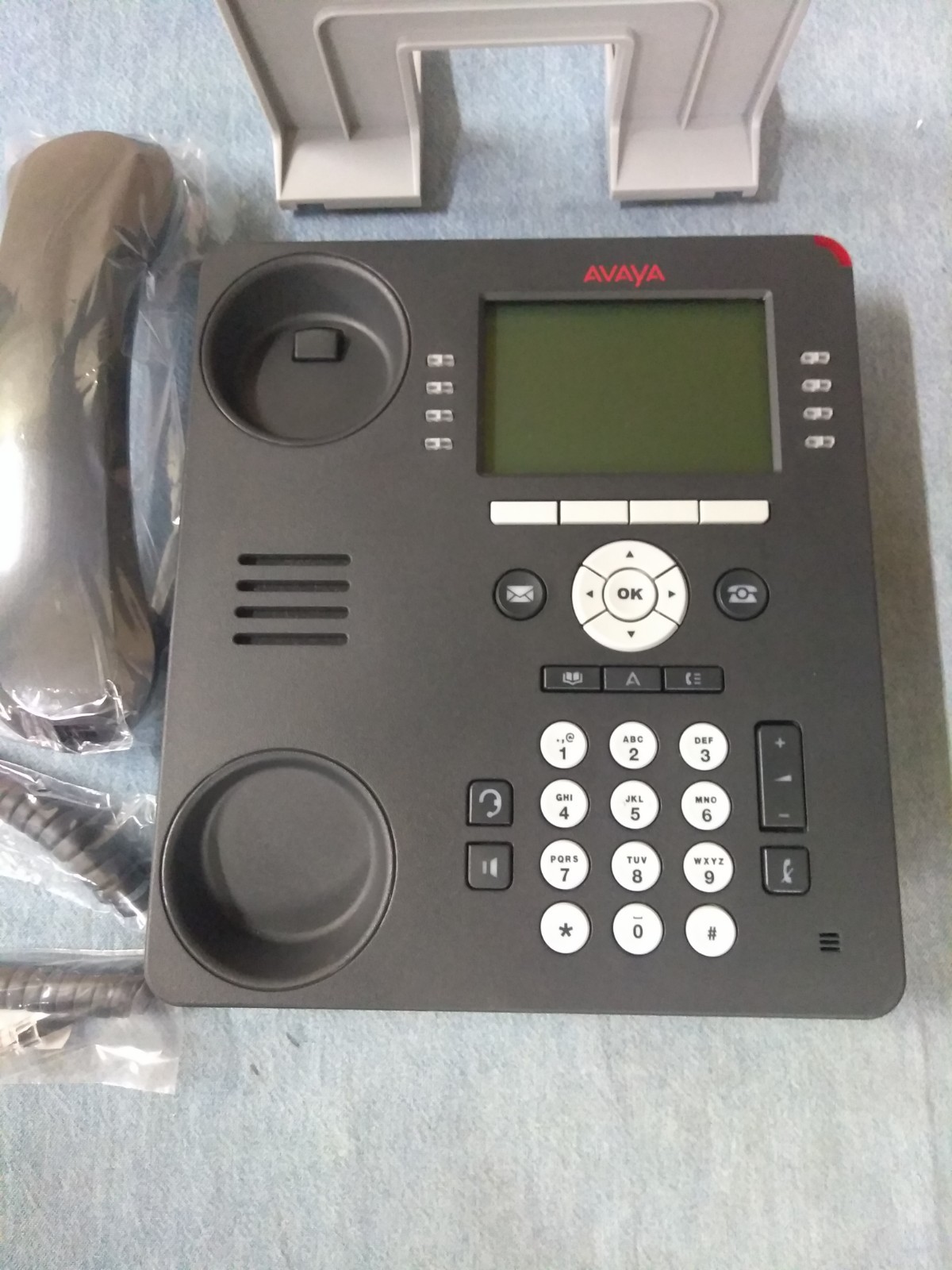 AVAYA 9608G 700505424 IP Office Phone, tested, reset to default, A stock.
