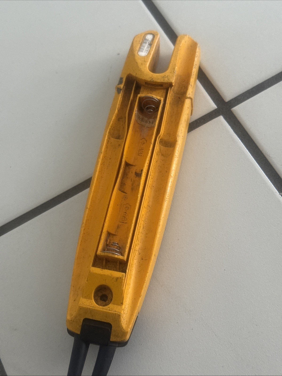 Fluke T5-1000 CAT III 1000V Handheld Electrical Tester Leads PARTS NO POWER