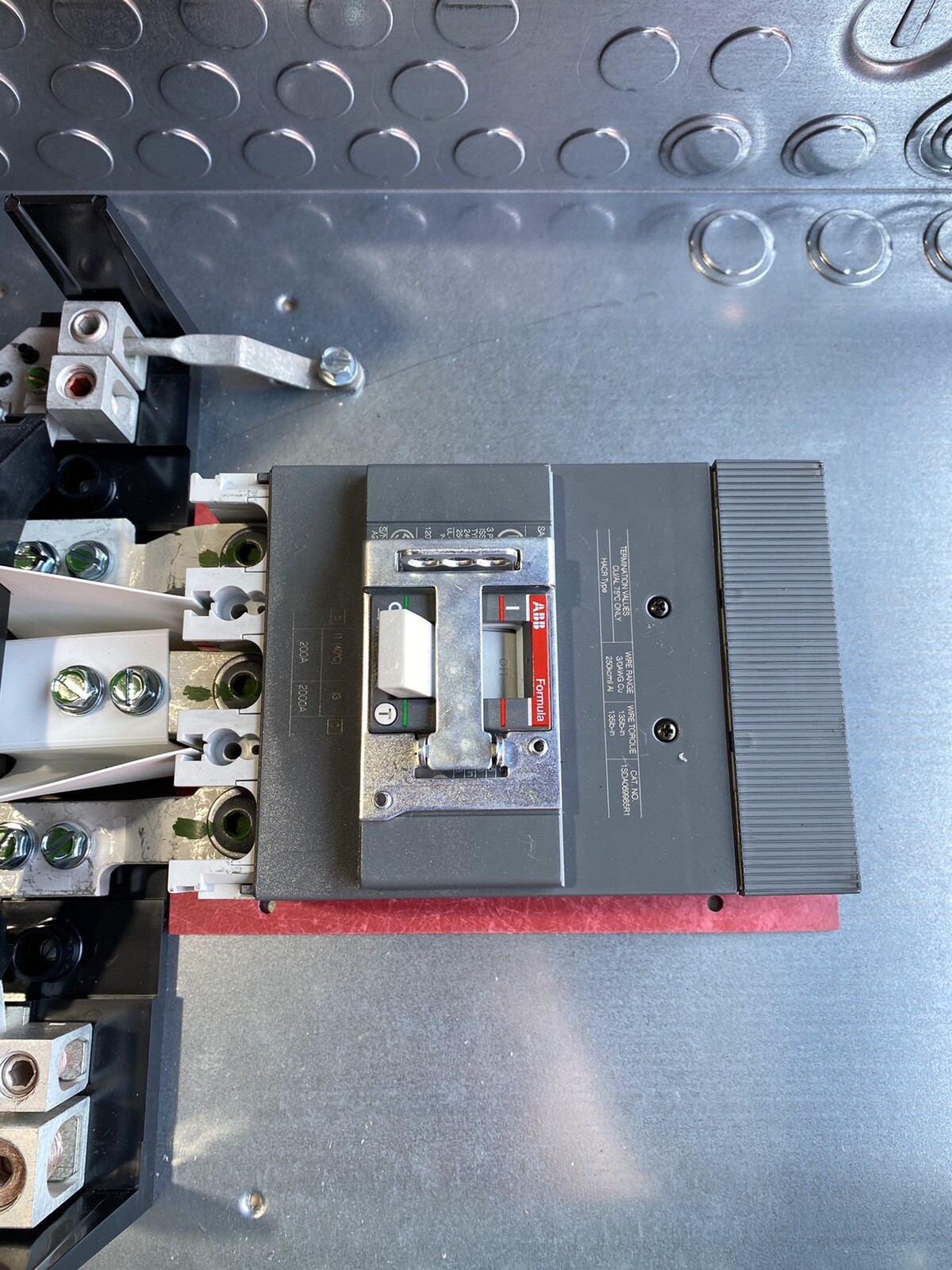 ABB 200A Main Breaker Panel TMC42420C ,42CRT 3P 4W Indoor Enclosure Load Center