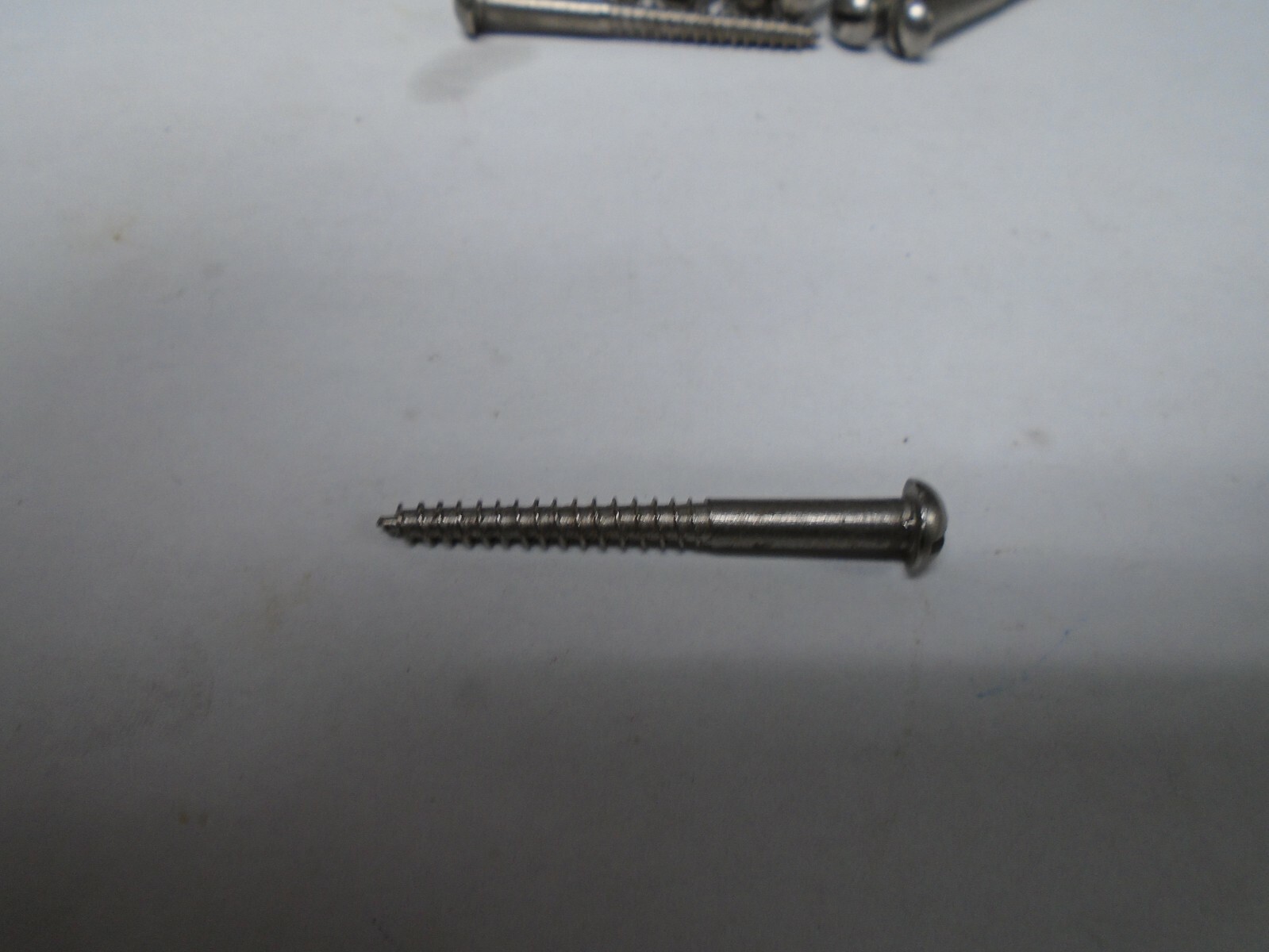 Wood Screws #8 x 1-3/4 Slotted Round Head Steel Lot of 100 #3019