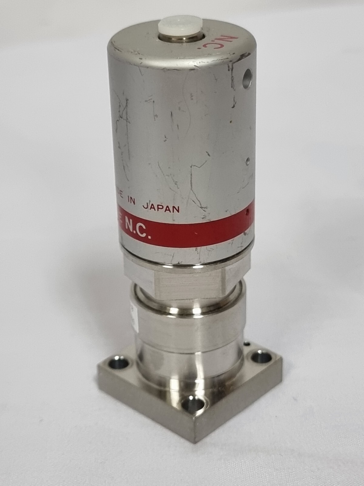 4 Fujikin O.P. 0.5~0.6 MPa, C No.565601 Type NC, Lam. 766-19782-003 Rev B,_96698