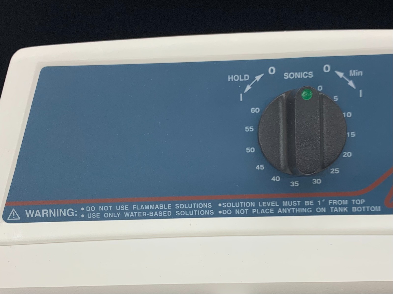 Branson 2510 0.75G Ultrasonic Cleaner w/ Mechanical Timer CPN-952-216R