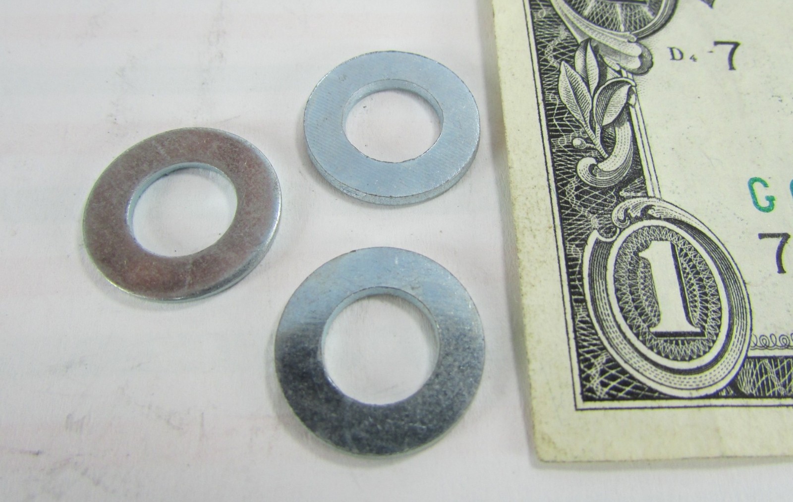 Lot 50 Lindstrom M8 Hardened Steel Flat Washers, Zinc DIN 125A TP200 200 Vickers
