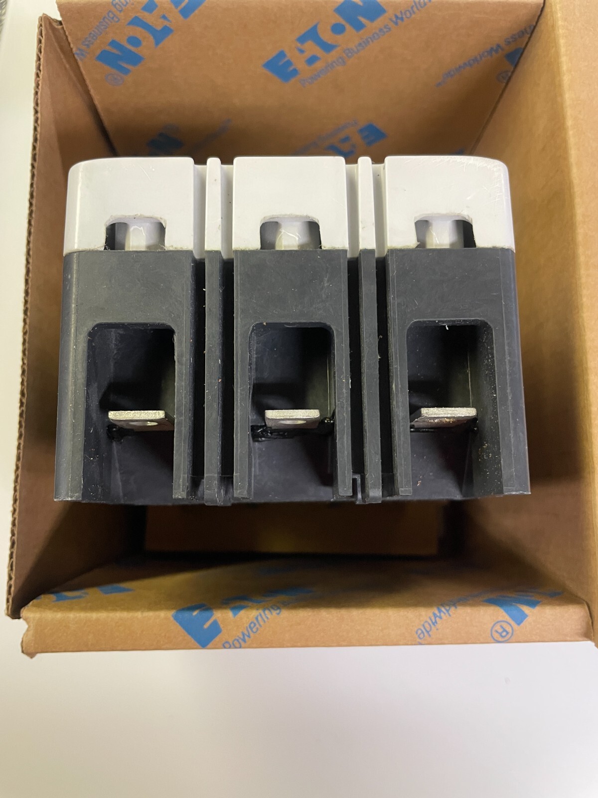 Eaton 3-pole 225a PDG223M0225TFFL New Open Box “take Outs”