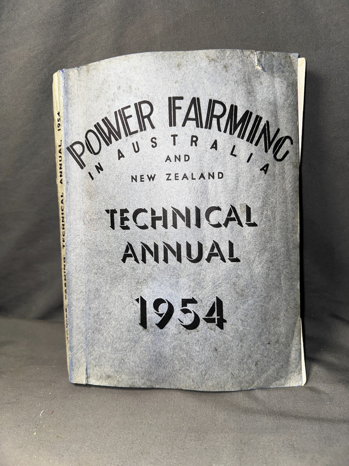 Power Farming in Australia and New Zealand Technical Manual – 1954 – Tractors