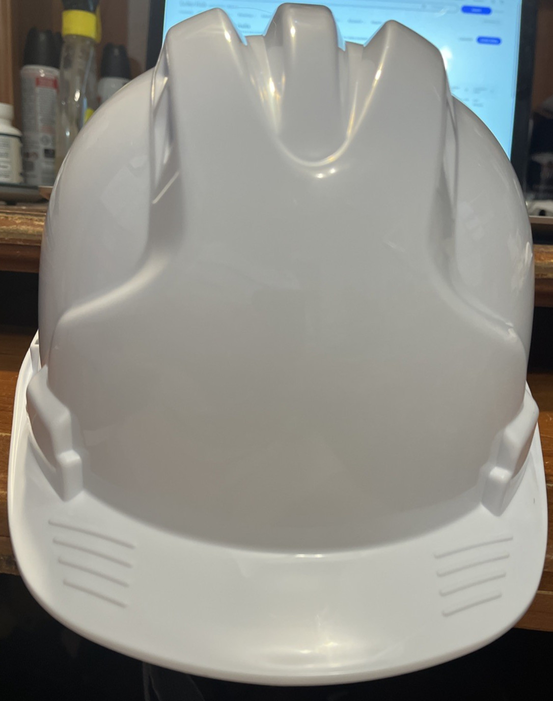 Front Brim Hard Hat Vented 4-pt. suspension locking chin strap White, 01/2026