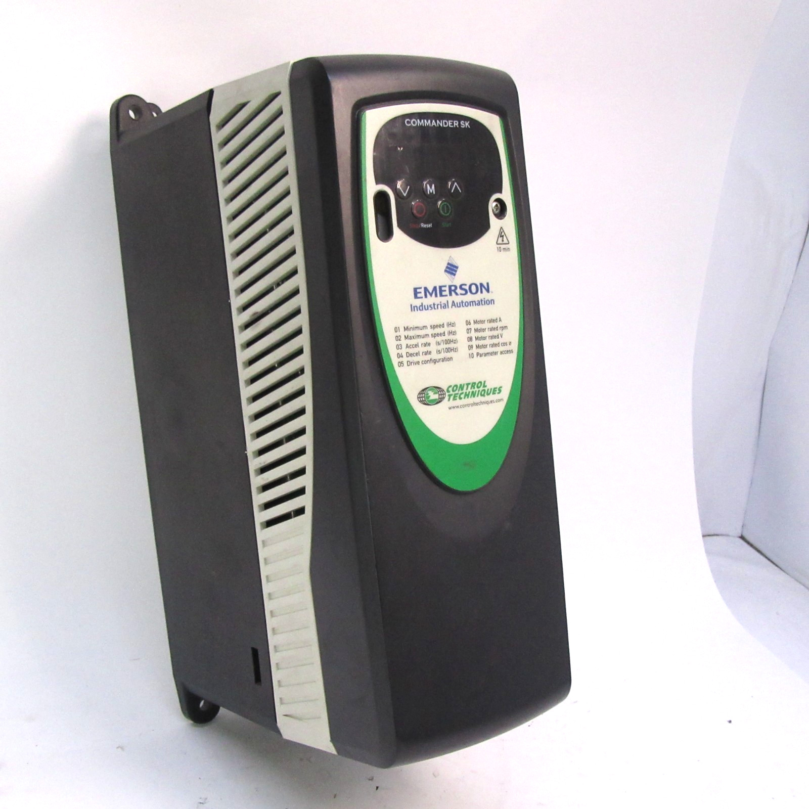 Emerson Commander SK SKD3200400 5.0HP INVERTER DRIVE T12-D8