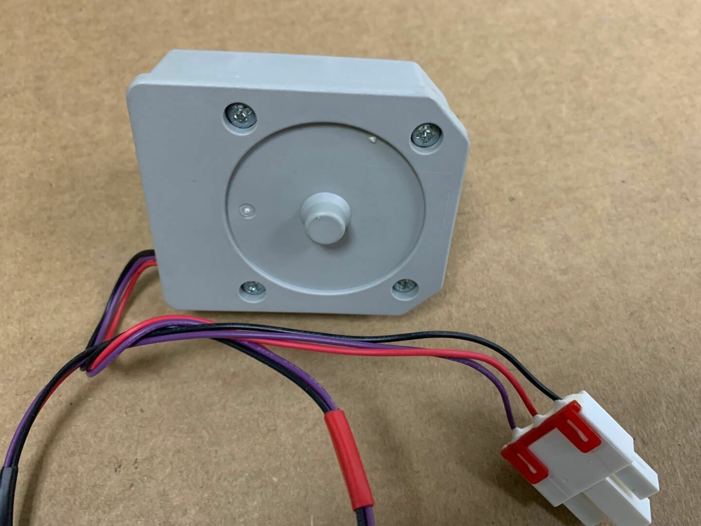 NEW Refrigerator Ventilation Fan Motor KBL-48ZWT05-1204 DC12V 4W 1450r/min