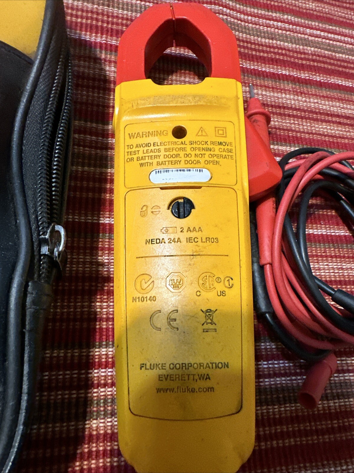Fluke 323 True-RMS Clamp Meter