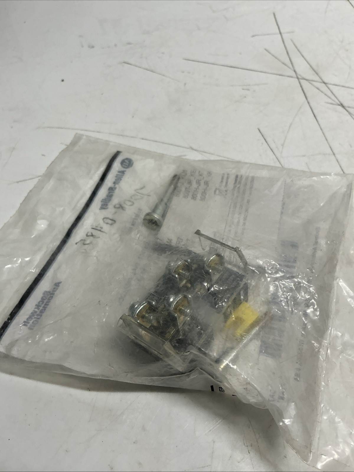 Allen Bradley 800T-XA SER. D CONTACT BLOCK AA-261
