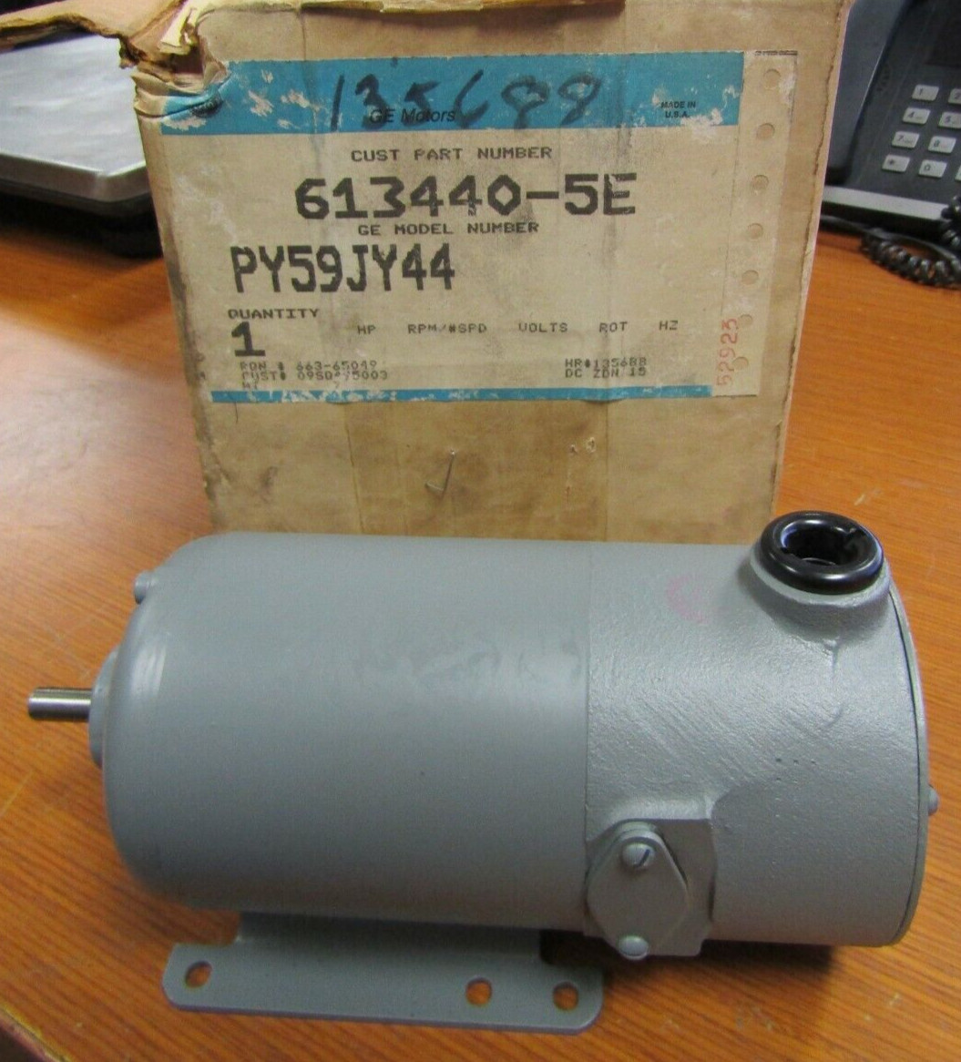 👀 NEW GE / RELIANCE 50.4 VDC TACHOMETER GENERATOR 1000 RPM 5PY59JY44