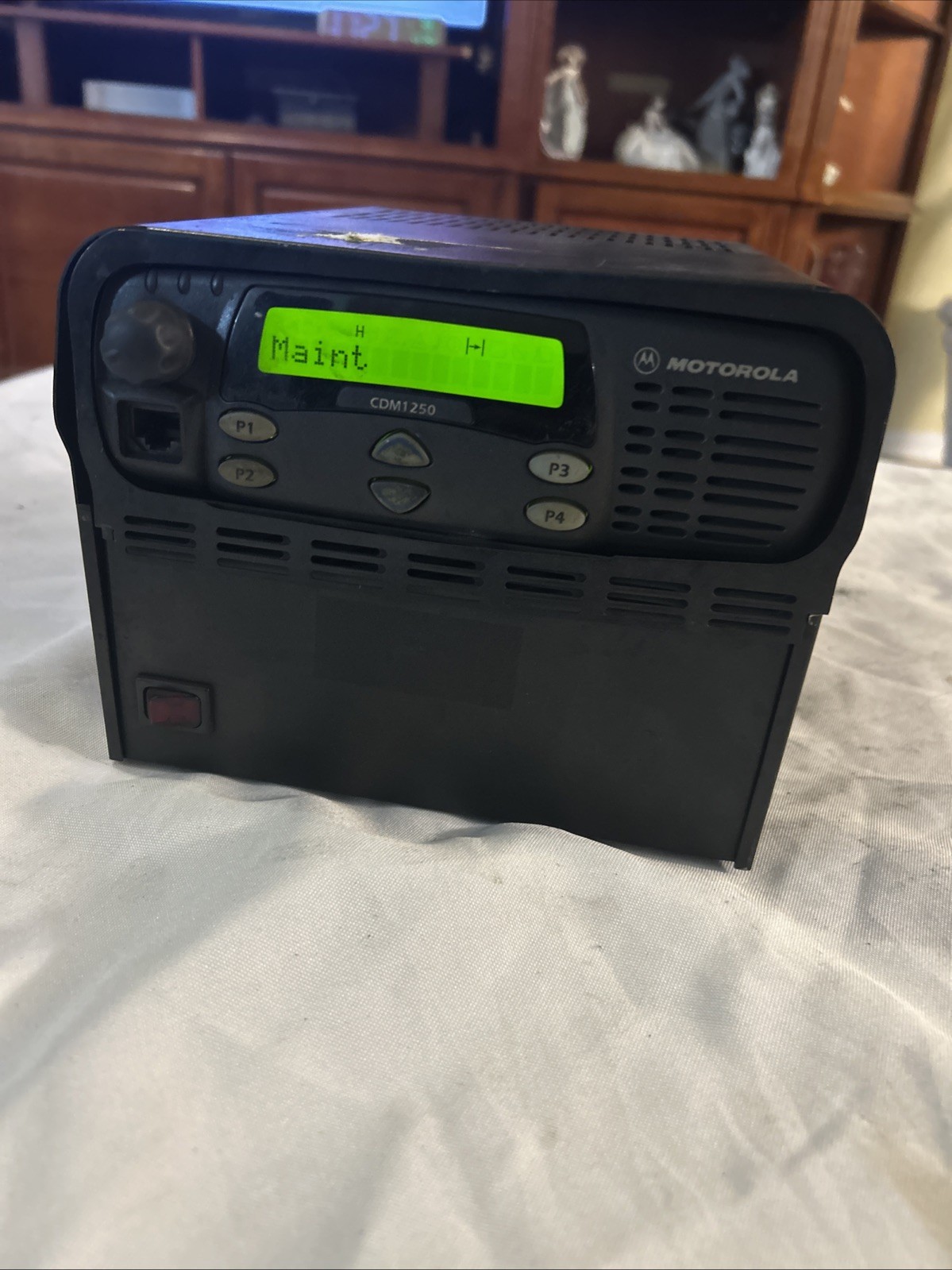 Motorola CDM1250 Two Way Radio & Ashtron SL-15CDM Base