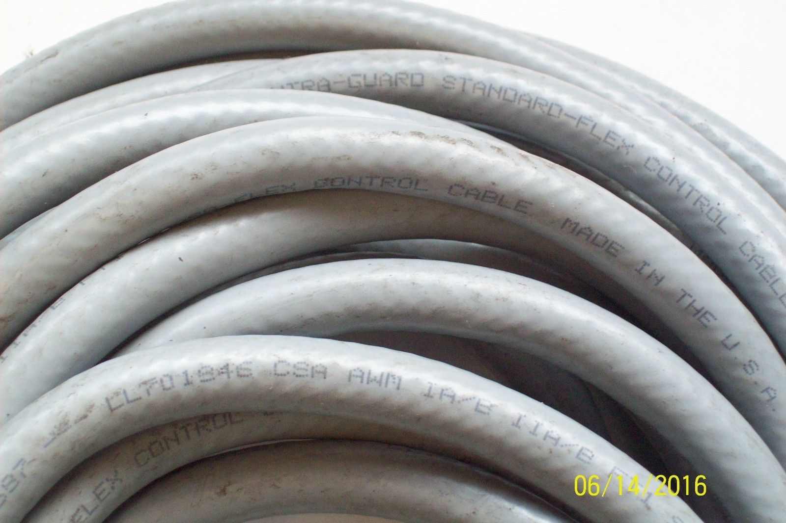 ALPHA WIRE CABLE 16 AWG 65604CY with (1) 8 PIN FEMALE PLUG END