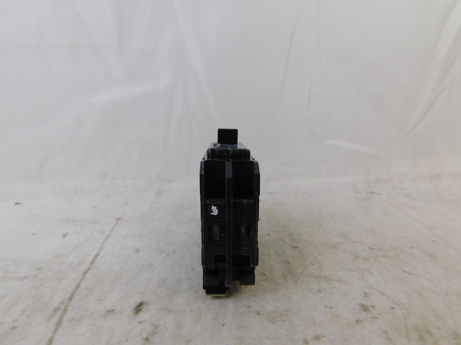 Eaton BRP120DF Miniature Circuit Breakers (MCBs)