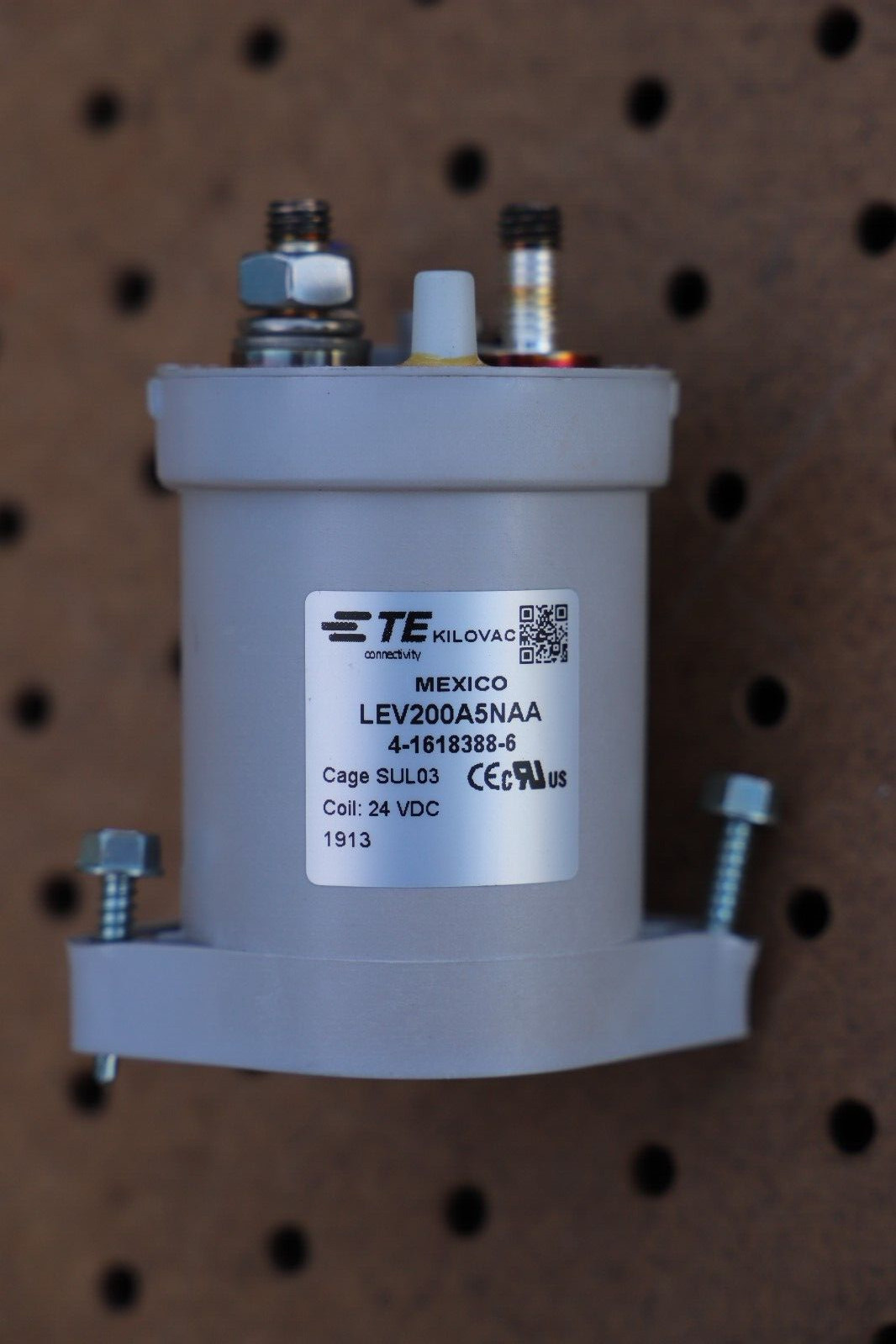 TE LEV200A5NAA CONTRACTOR 4-1618388-6 24VDC