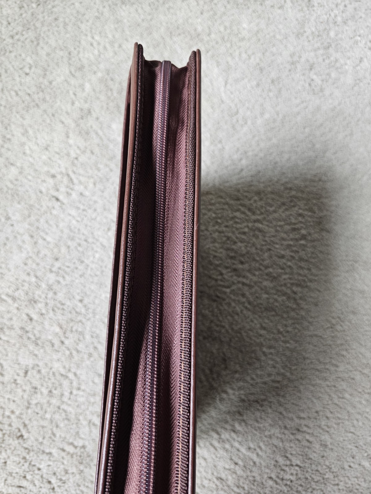 Wundermax Portfolio Binder Zipper Padfolio Vegan Leather Business Organizer