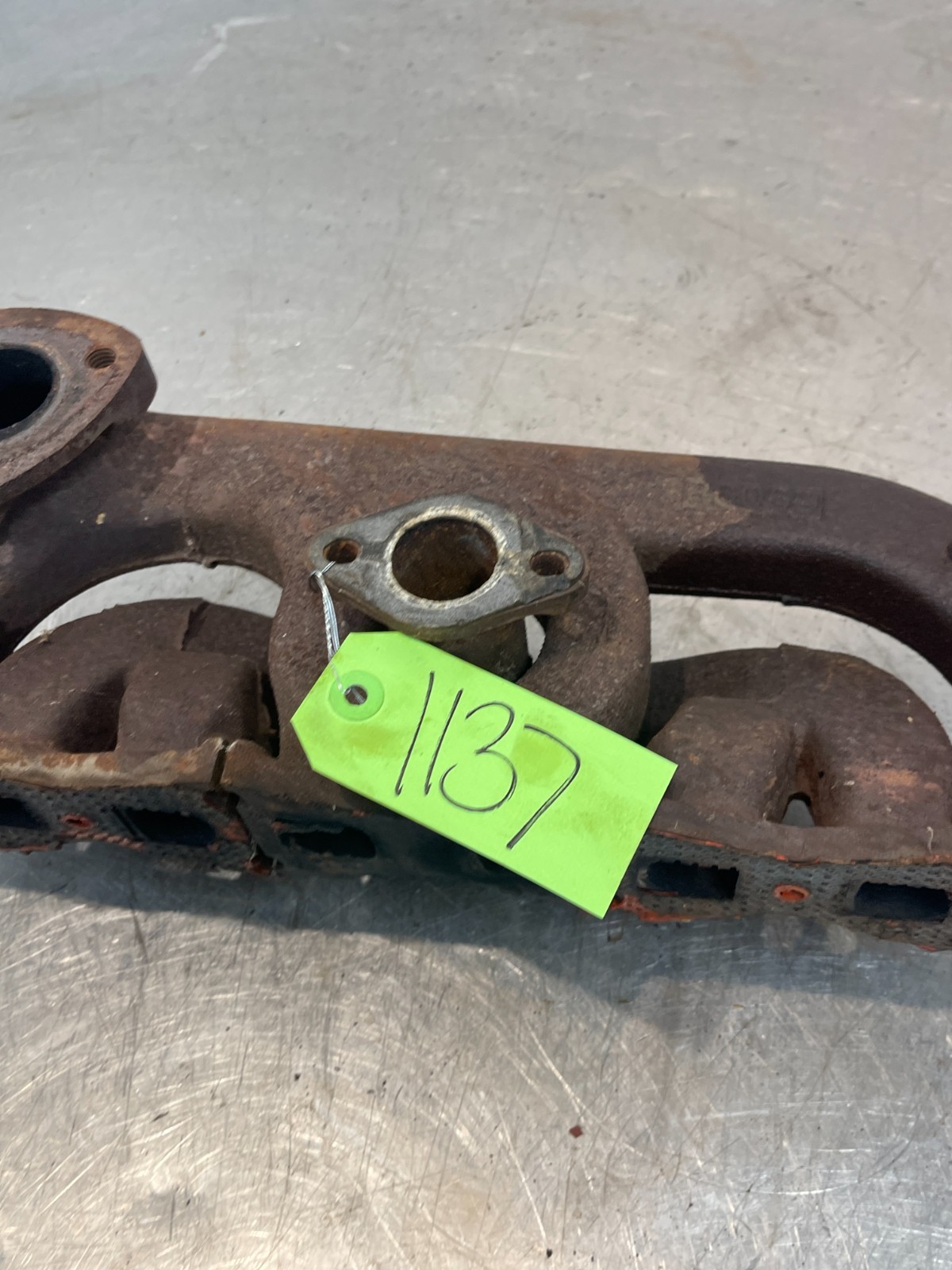 1978 Massey Ferguson MF 230 Gas Tractor Exhaust Manifold Z145