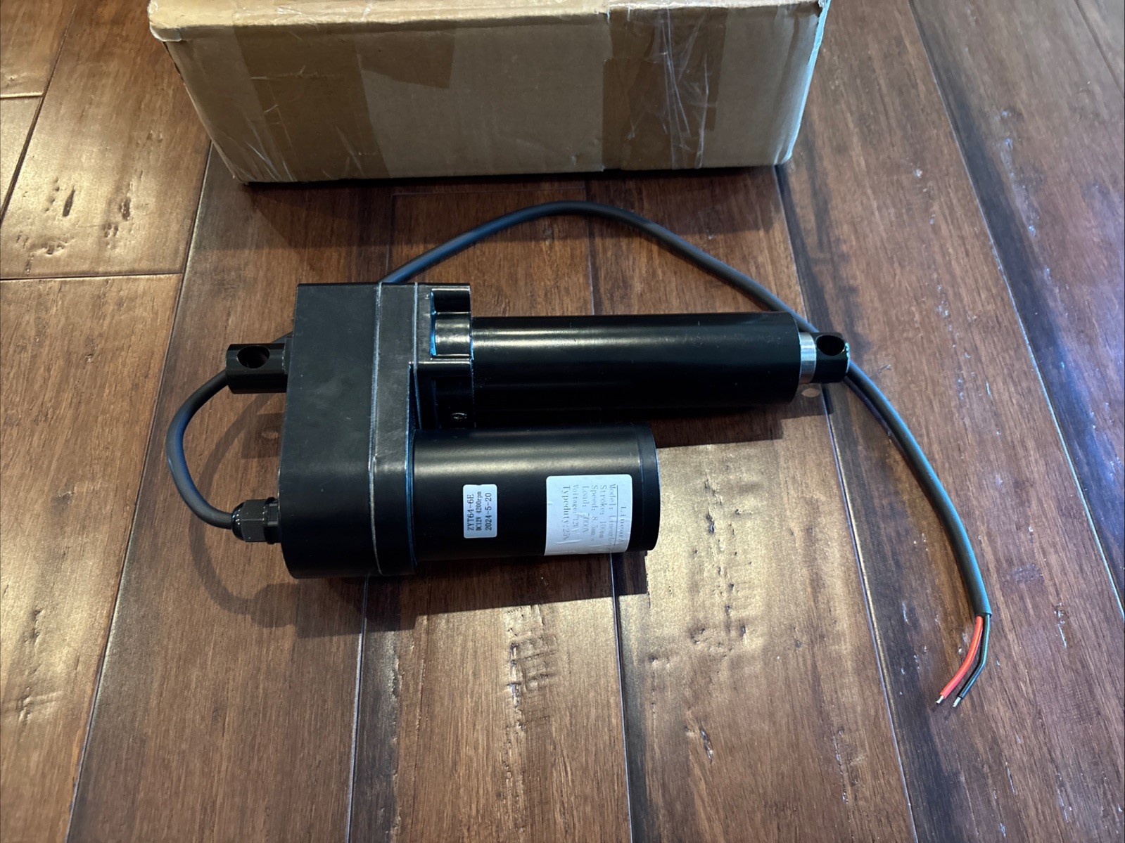 Industrial Duty Linear Actuator 4in 100mm Stroke | 12V DC | 8.5mm/s | 7000N Load