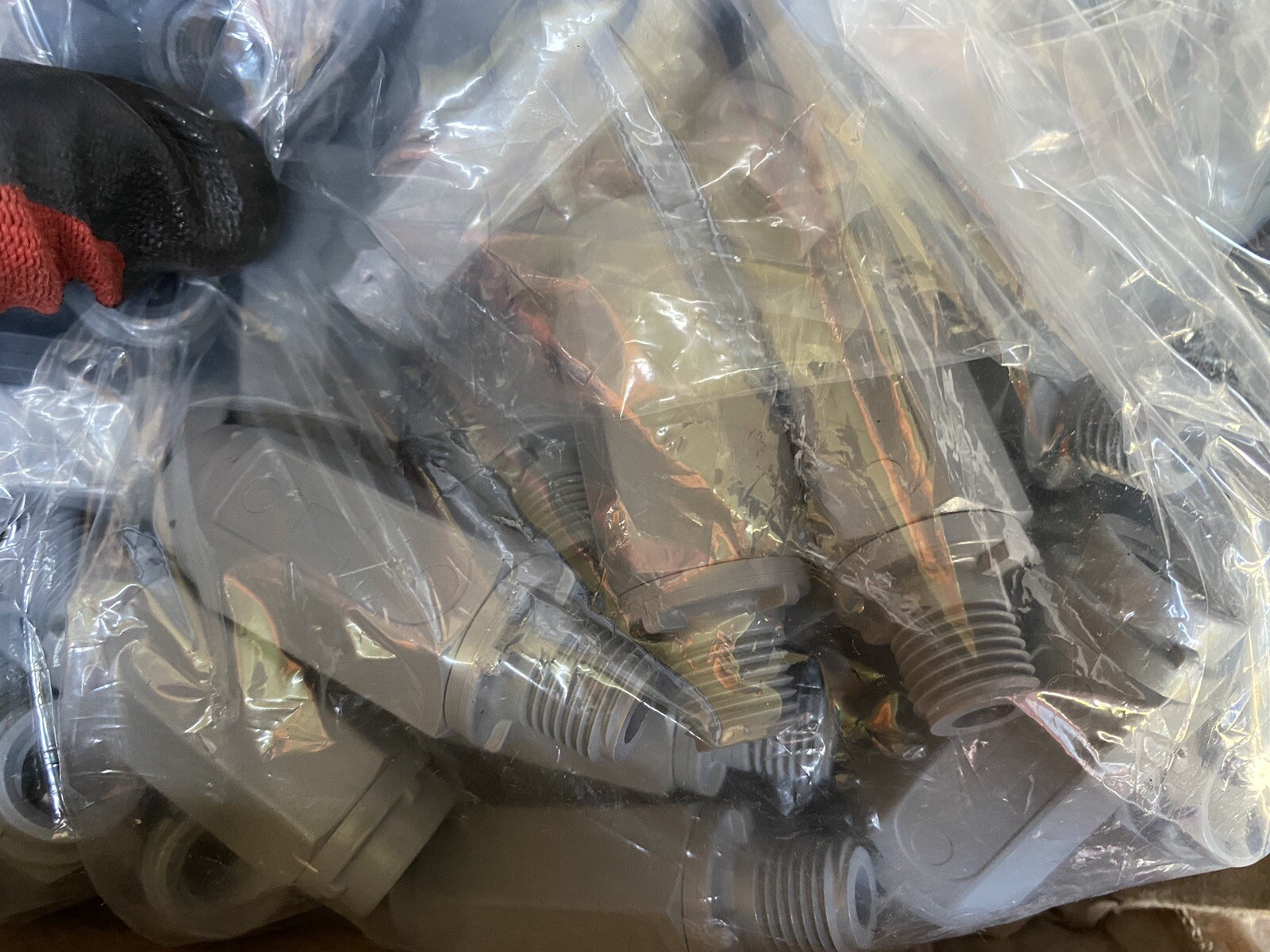 5pk PVC CHK 426-4F4M-B 1/4″ Gray Pvc Ball Cone Spring Check @Bulk Buyer Deal😁