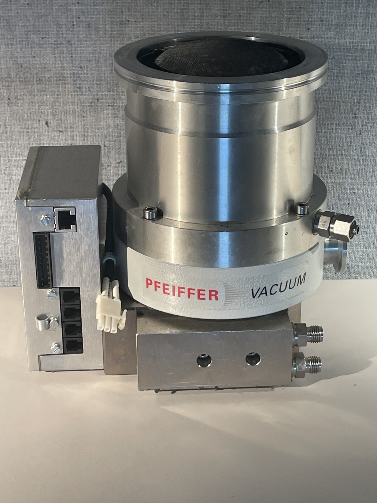 Pfeiffer Vacuum Turbo Pump TMH 261 DN 100 ISO-K, 3P with TC600 Controls – Used