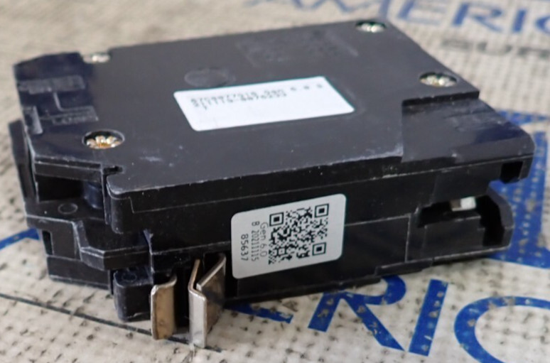 1 NEW Eaton BRP120DF Plug on BR 20 amp 1p 120v Dual Function AFCI GFCI Breaker
